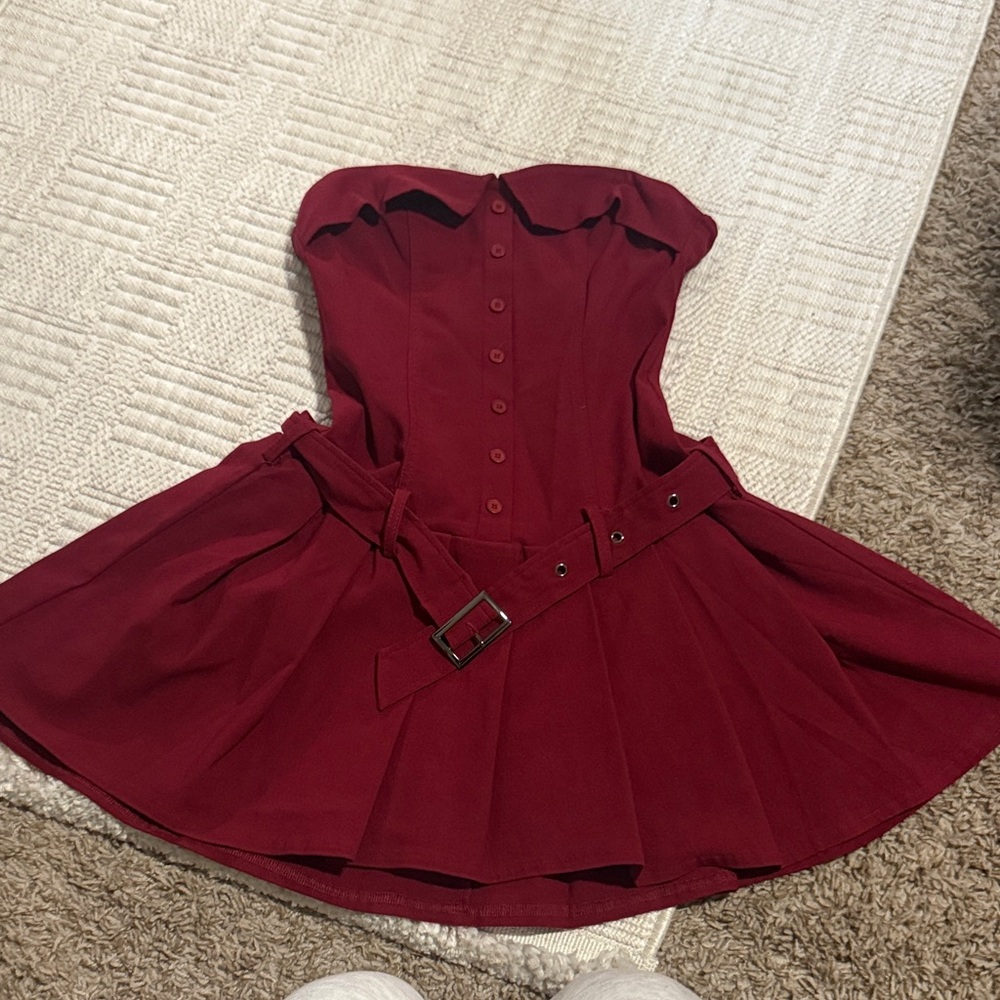 Burgundy Strapless Pleated Dress with Belt